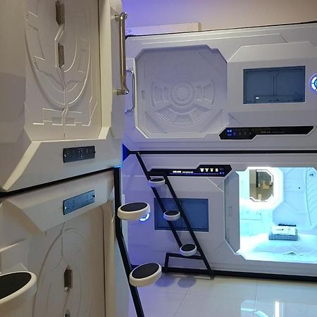 Apollo Capsule Hotel Ende Esterno foto