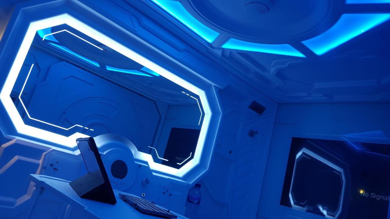Apollo Capsule Hotel Ende Esterno foto