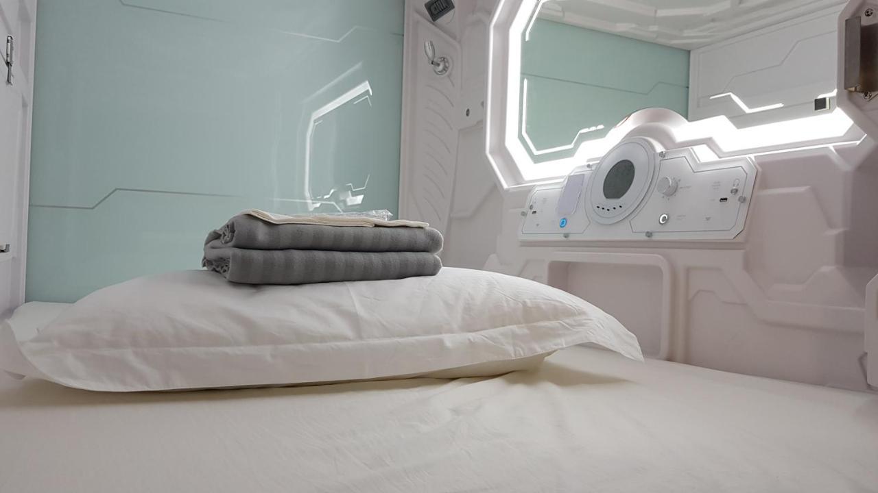 Apollo Capsule Hotel Ende Esterno foto